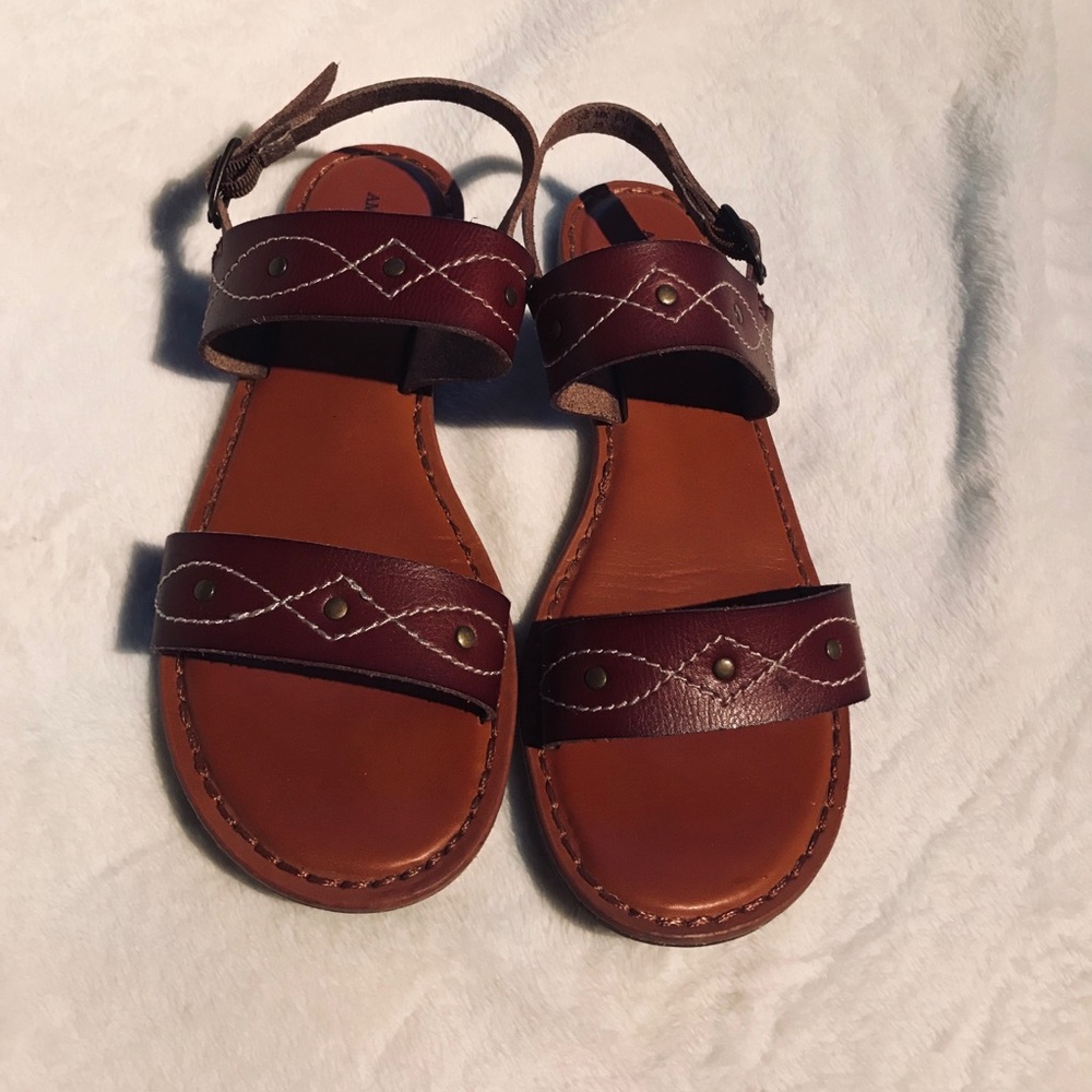American Eagle Sandals